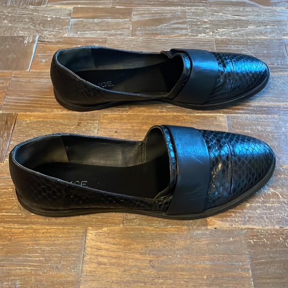 Vince Mason Snakeskin Embossed Leather Slip On Loafers🖤 - Picture 7 of 14